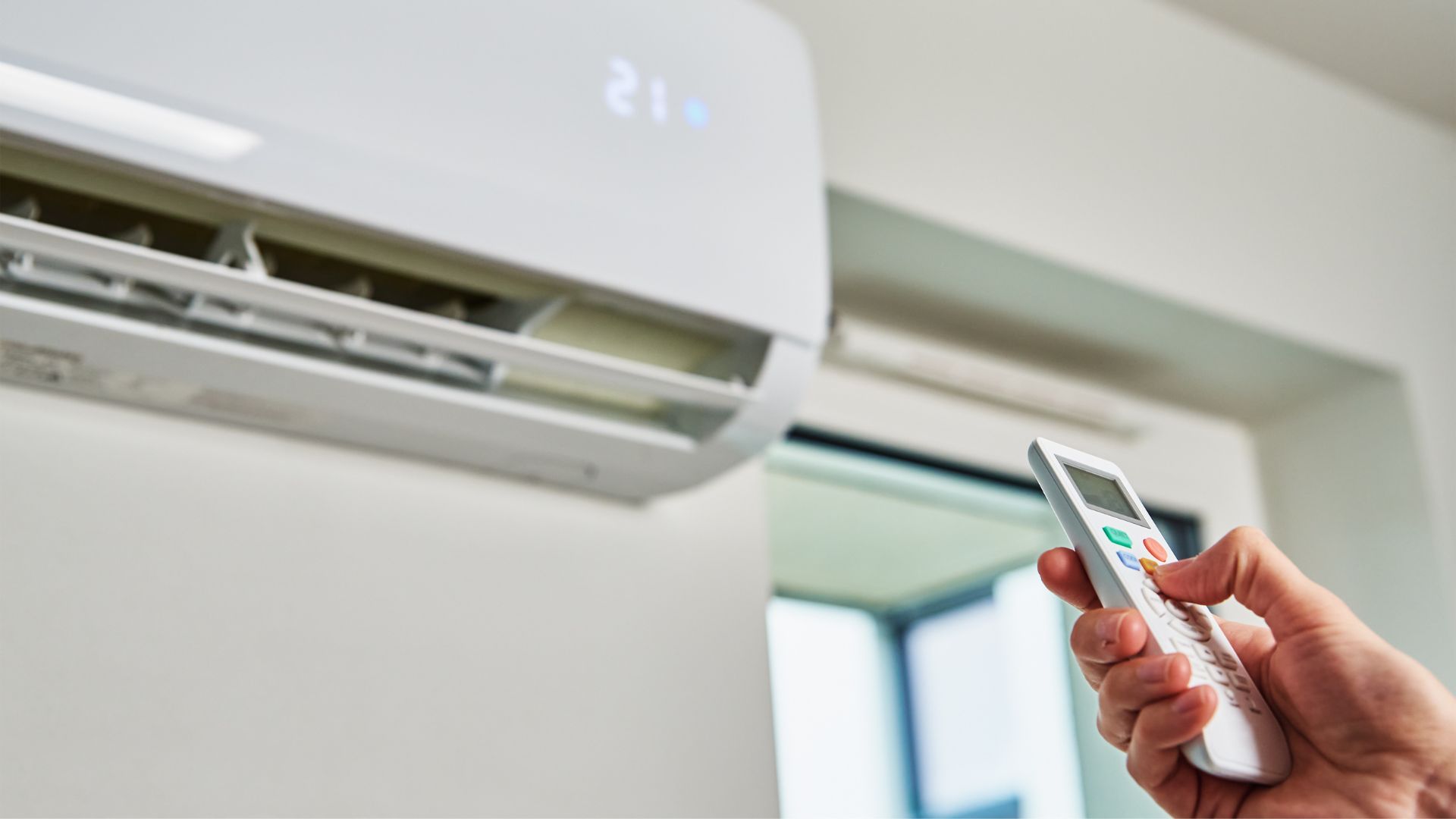 Signs Your Air Conditioner Needs Professional Attention_